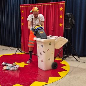 Umwelttheater - Müll sortieren